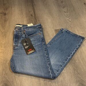 Levi’s Wedgie Straight Jeans